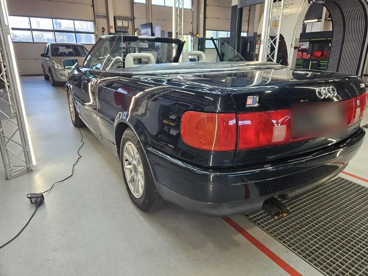 Gebraucht Audi 80 Design 174 PS (127 kW) 1993 Blau Cabrio