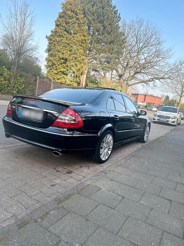 Gebraucht Mercedes E280 Avantgarde 231 PS (169 kW) 2006 Schwarz Limousine
