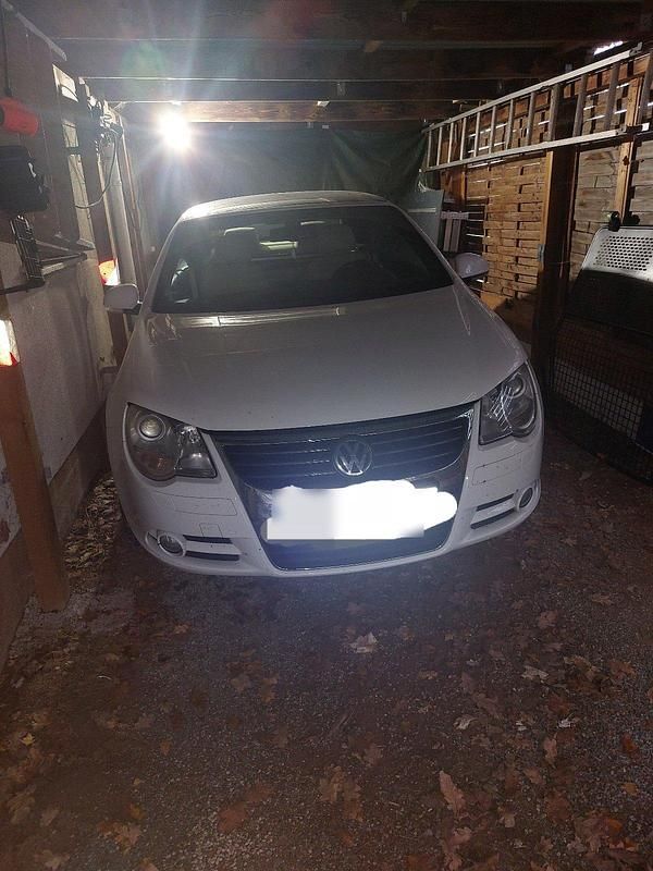 Weiß Gebraucht 2008 VW Eos Cabrio | 5.555 € (Etwas zu teuer) - Bild 1/4