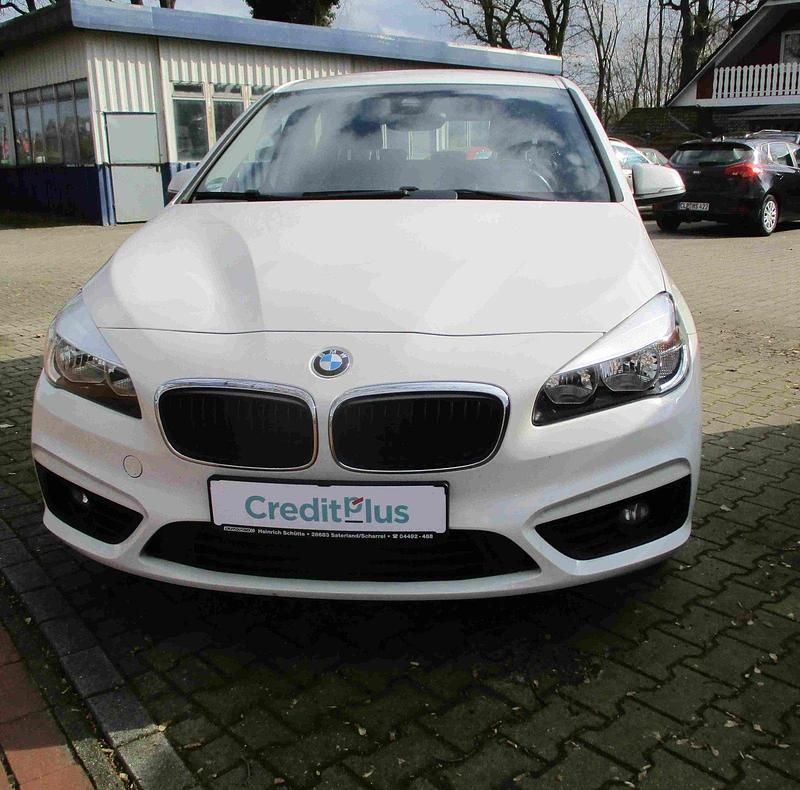 Gebraucht BMW 216 Basis 116 PS (85 kW) 2015 Weiß Kombi