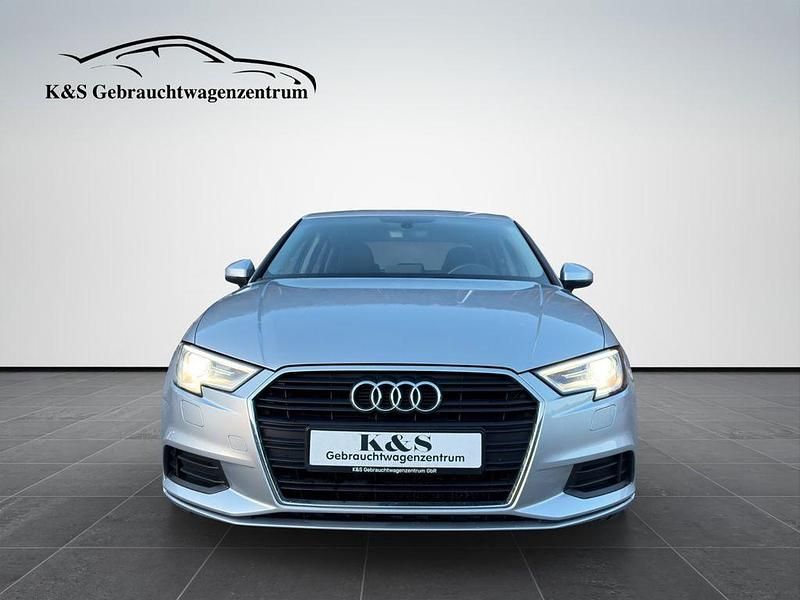 Gebraucht Audi A3 Comfort 150 PS (110 kW) 2018 Silber Limousine
