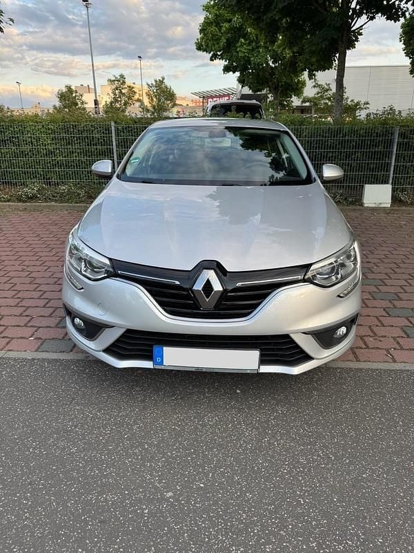 Gebraucht 2017 Renault Mégane IV Experience Limousine | 9.800 € (Guter Preis) - Bild 1/4