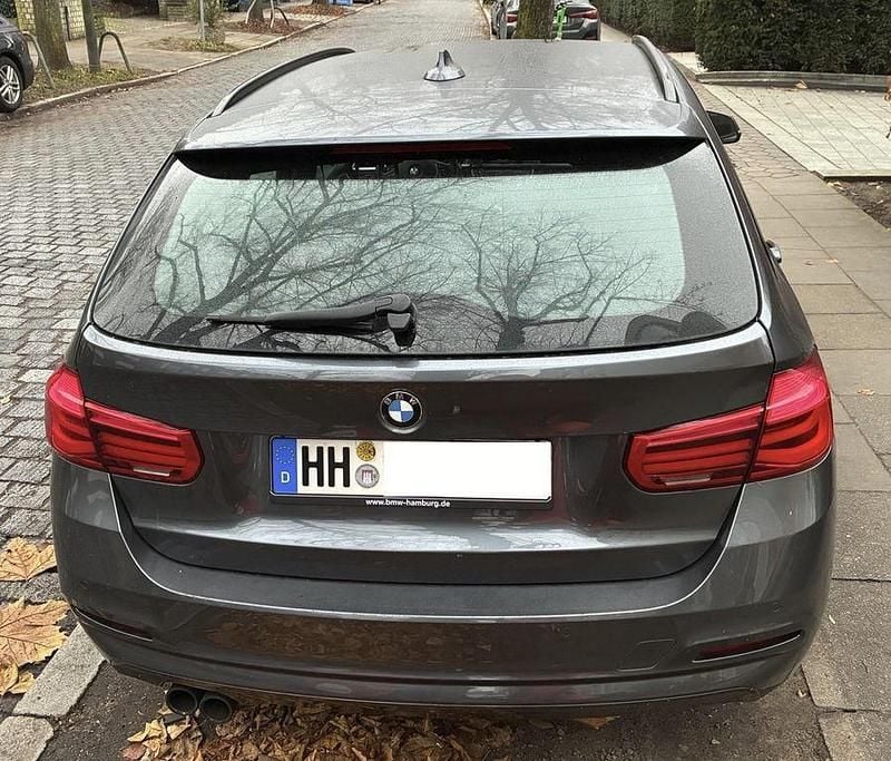 Gebraucht BMW 320 Efficient Dynamics 163 PS (119 kW) 2018 Grau Limousine