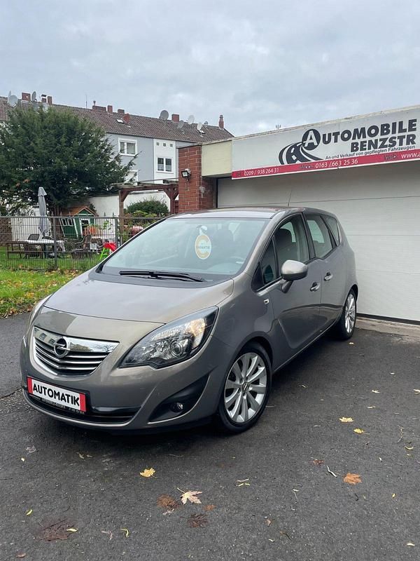 Beige Gebraucht 2013 Opel Meriva Innovation Van / Kleinbus | 9.450 € (Fairer Preis) - Bild 1/4