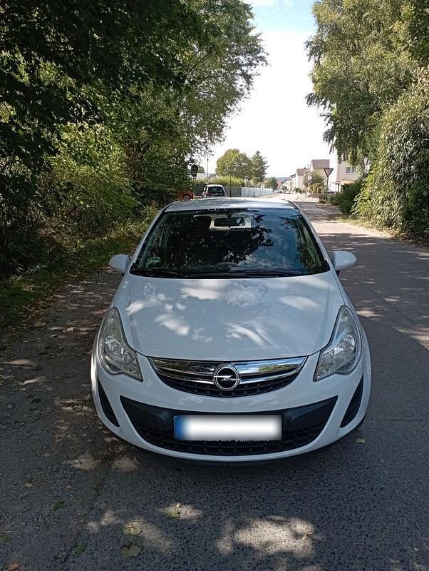 Gebraucht Opel Corsa 69 PS (50 kW) 2011 Weiß Kleinwagen