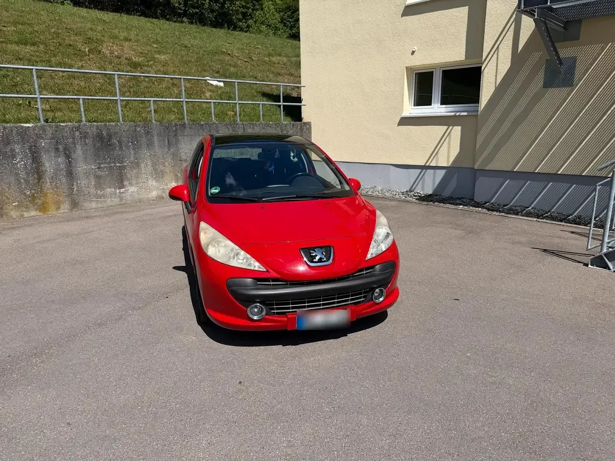 Gebraucht Peugeot 207 88 PS (64 kW) 2006 Rot Kleinwagen
