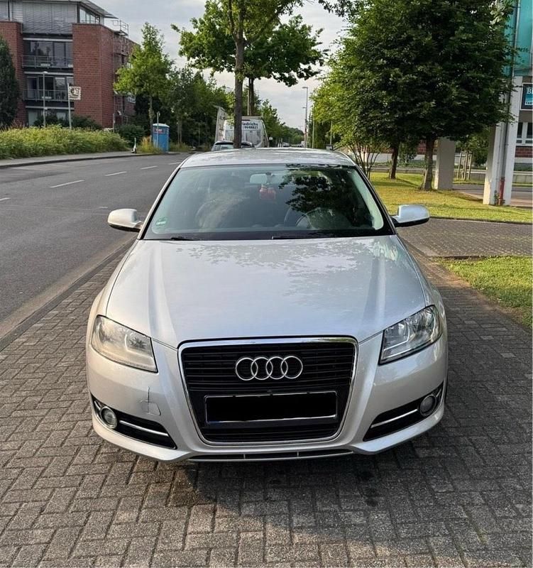 Gebraucht Audi A3 105 PS (77 kW) 2010 Grau Kleinwagen