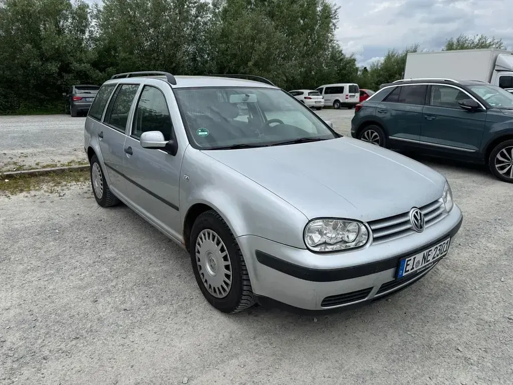Używany VW Golf IV Edition 105 KM (77 kW) 2001 Szary Kombi