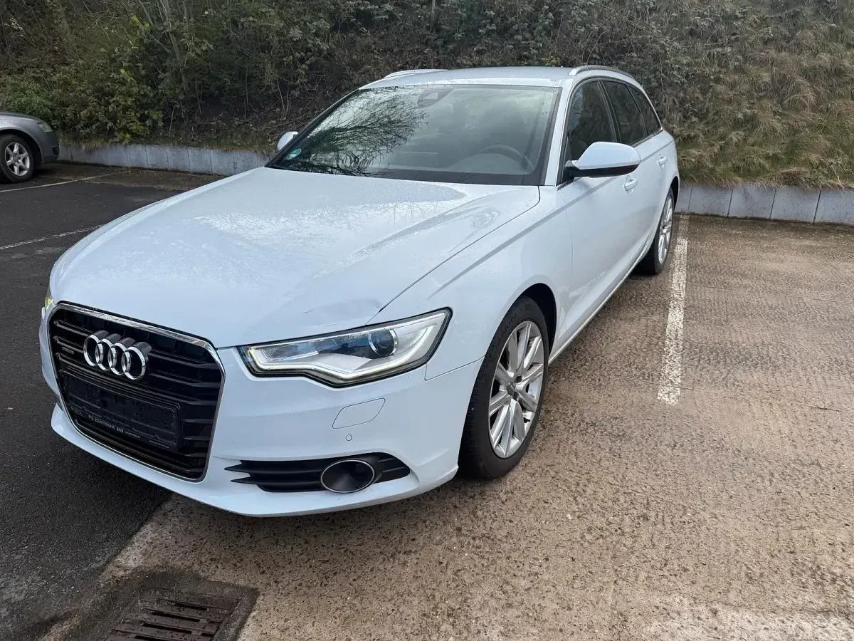 Gebraucht Audi A6 245 PS (180 kW) 2013 Weiß Kombi