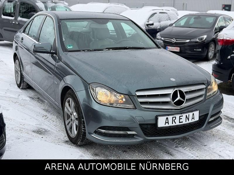 Gebraucht Mercedes C220 Avantgarde 170 PS (125 kW) 2011 Alabandingrau Limousine