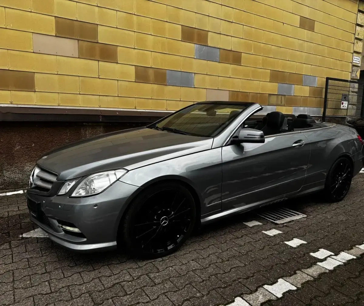Gebraucht Mercedes E350 AMG line 265 PS (194 kW) 2013 Grau Cabrio