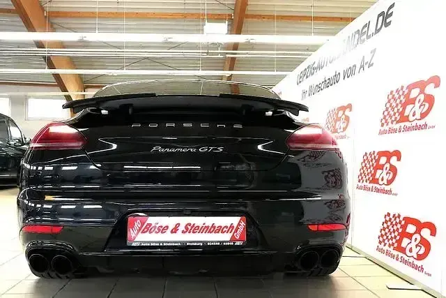 Gebraucht Porsche Panamera 4 Sport 441 PS (324 kW) 2016 Tiefschwarz Kleinwagen