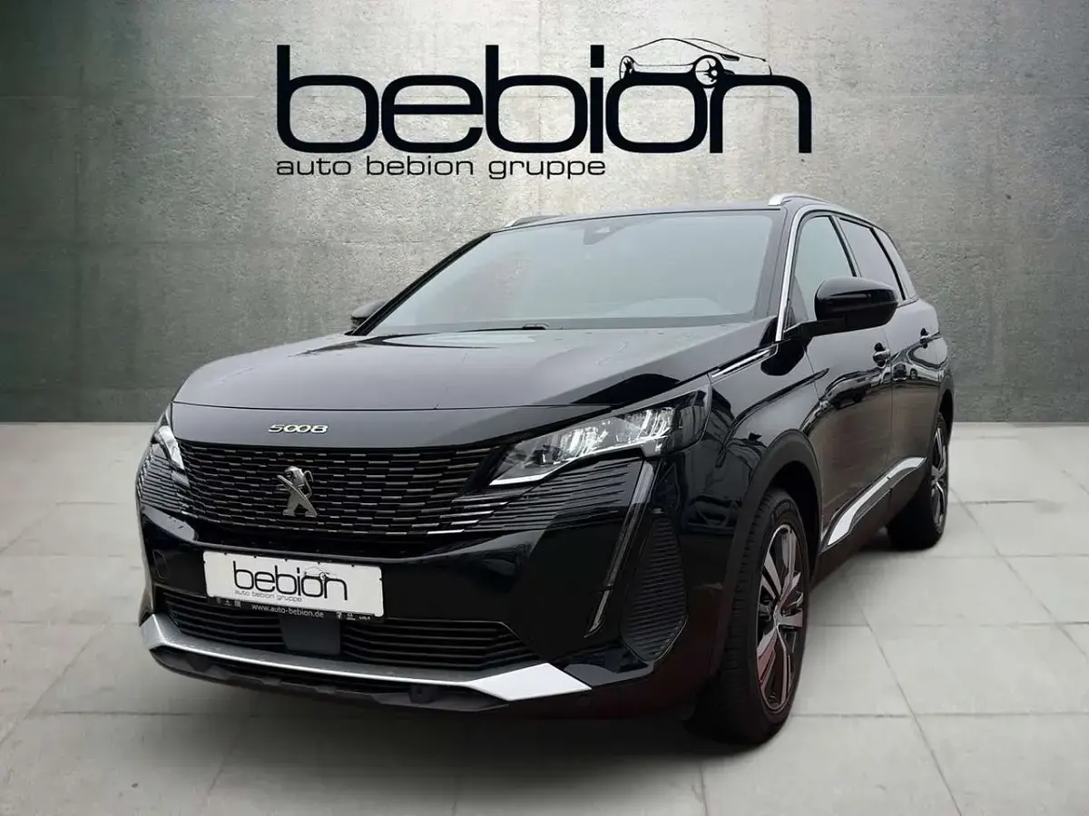 Gebraucht Peugeot 5008 Allure 131 PS (96 kW) 2023 SUV