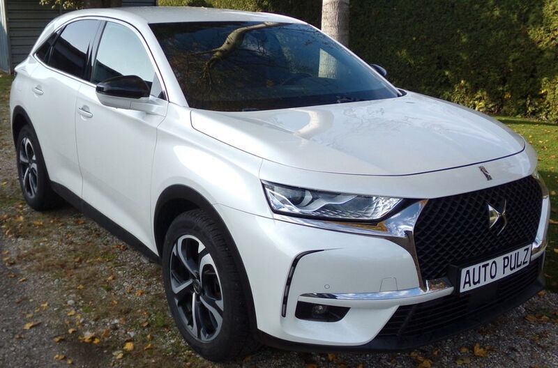 Weiß Gebraucht 2019 DS Automobiles DS7 Crossback Be Chic SUV | 15.999 € (Guter Preis) - Bild 1/4