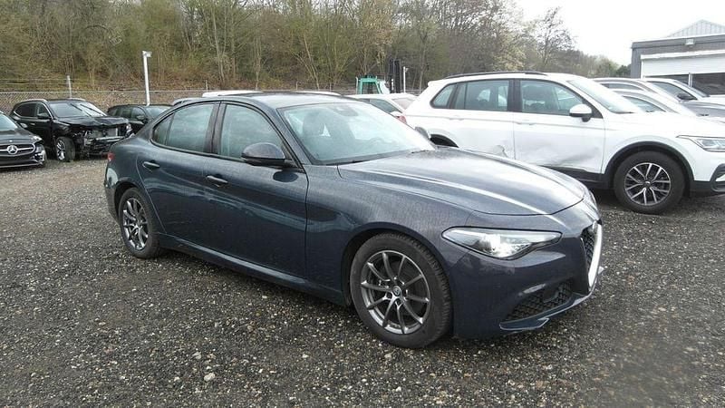 Gebraucht Alfa Romeo Giulia 136 PS (100 kW) 2018 Grau Limousine