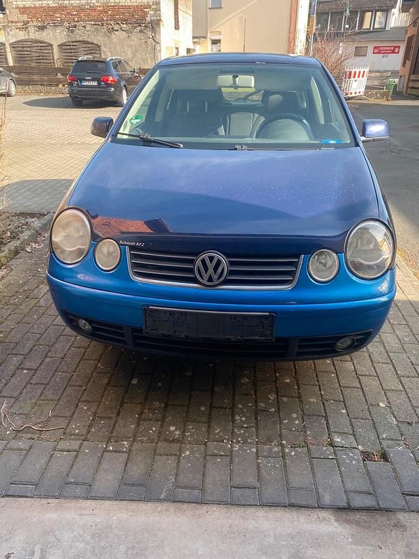 Blau Gebraucht 2004 VW Polo Limousine | 400 € (Superpreis) - Bild 1/4