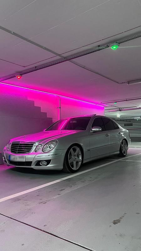 Gebraucht Mercedes E300 211 PS (155 kW) 2008 Silber Limousine