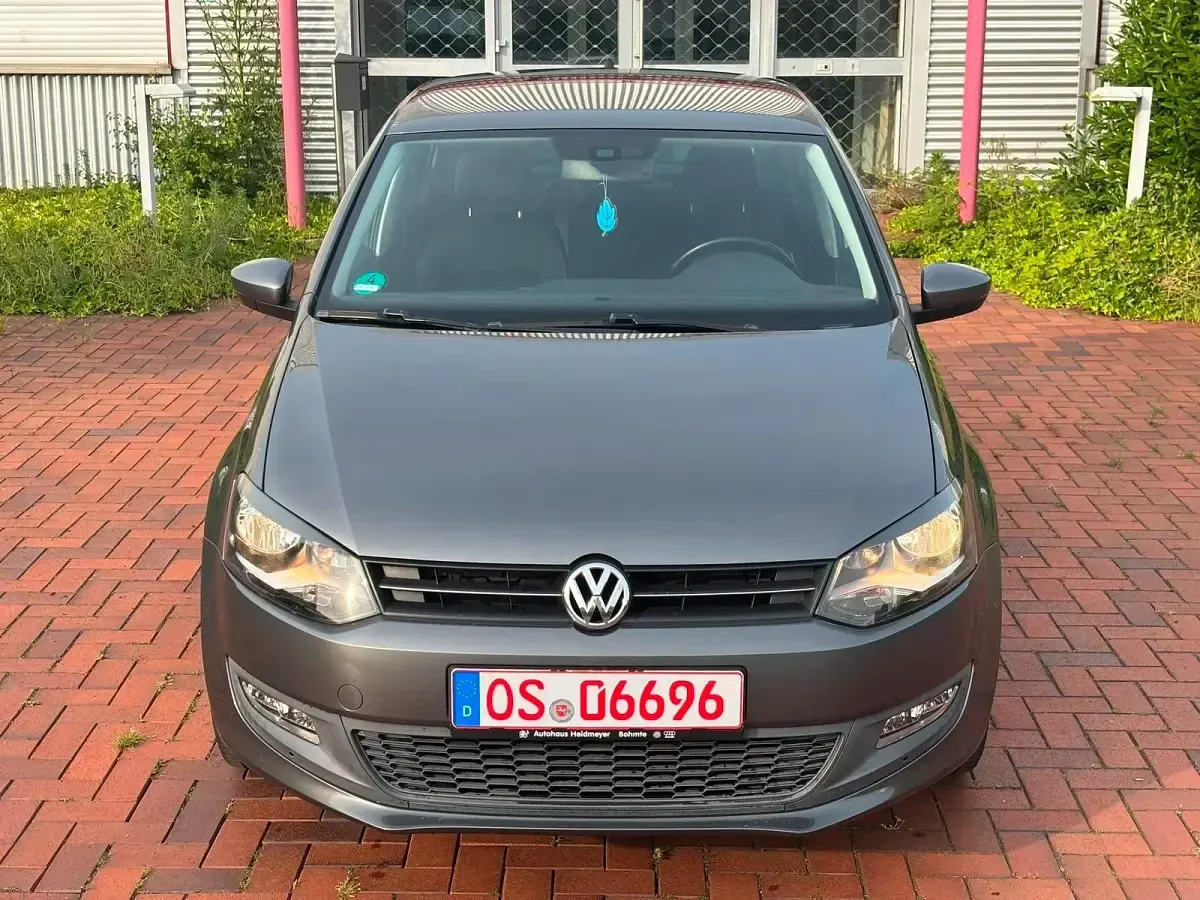 Gebraucht VW Polo Team 60 PS (44 kW) 2011 Grau Kleinwagen