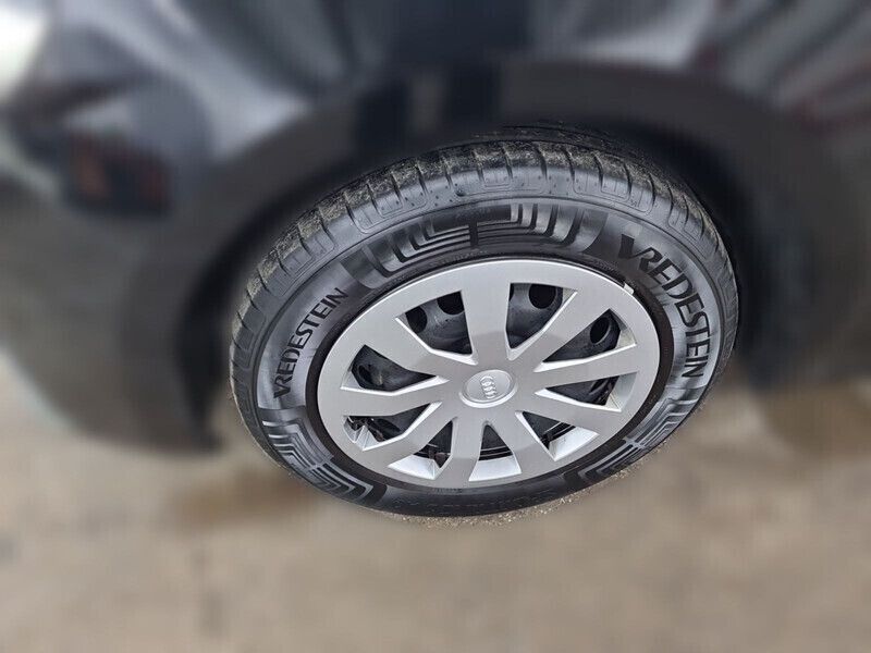 Gebraucht Audi A1 Sportback Basis 95 PS (69 kW) 2022 Schwarz Kleinwagen