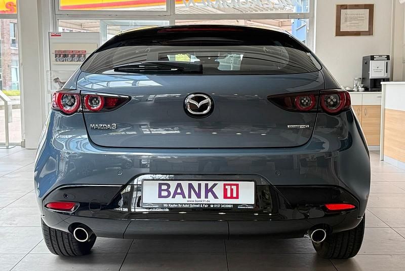Gebraucht Mazda 3 Basis 122 PS (89 kW) 2021 Grau Limousine