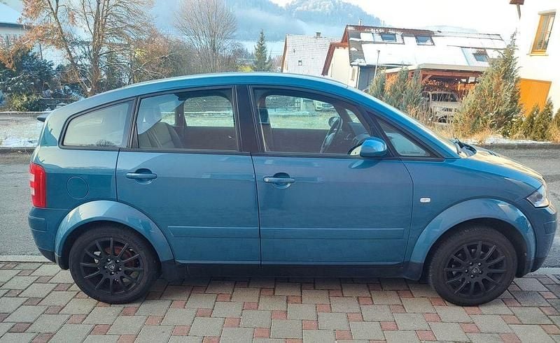 Blau Gebraucht 2001 Audi A2 Kleinwagen | 1.200 € (Guter Preis) - Bild 1/1
