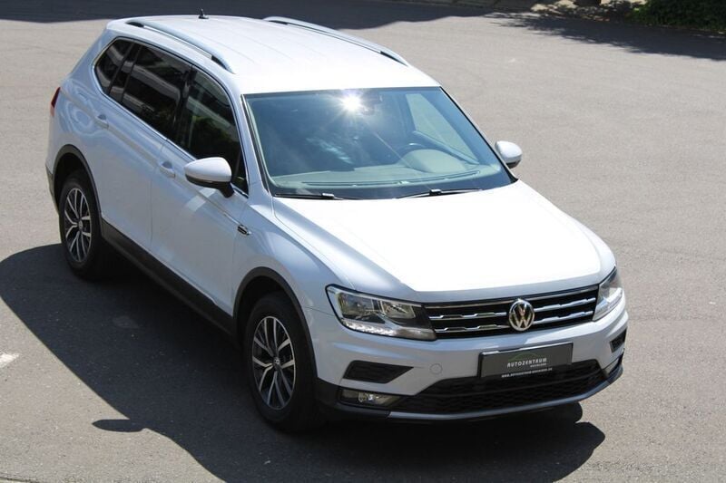 White silver metallic Gebraucht 2019 VW Tiguan Allspace Comfortline SUV | 18.990 € (Teuer) - Bild 1/4