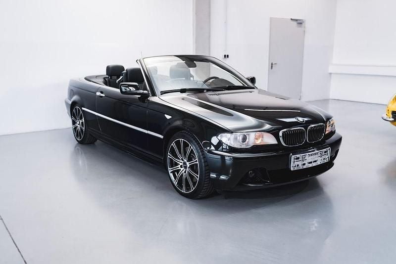 Gebraucht BMW 330 Cabriolet Performance 231 PS (169 kW) 2005 Schwarz Cabrio