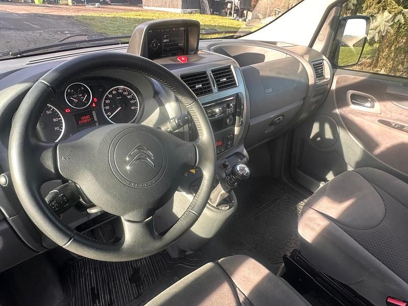 Gebraucht Citroën Jumpy 128 PS (94 kW) 2014 Schwarz Van / Kleinbus