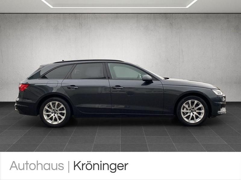 Gebraucht Audi A4 Business 204 PS (150 kW) 2022 Grau Kombi
