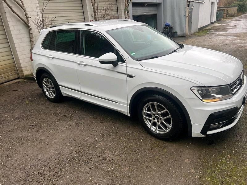 Gebraucht VW Tiguan R-line 150 PS (110 kW) 2018 Weiß SUV