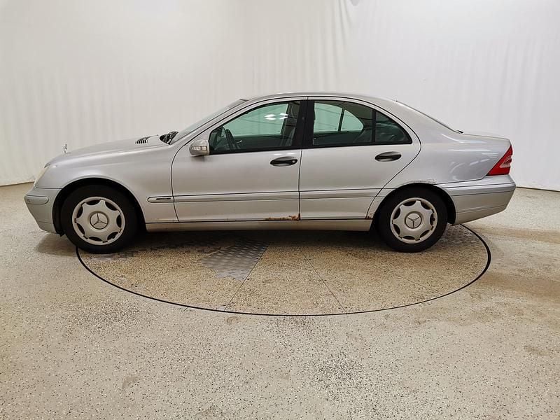Second-hand Mercedes C220 2003 Argintiu Berlinǎ