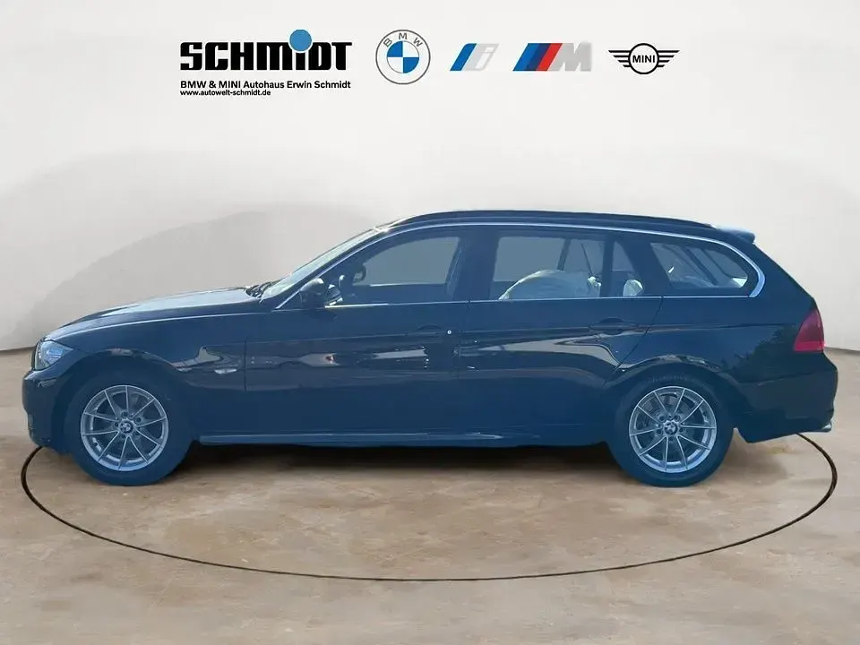 Gebraucht BMW 325 218 PS (160 kW) 2012 Schwarz Kombi