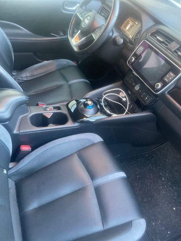 Gebraucht Nissan Leaf 110 kW (150 PS) 2021 Weiß Kleinwagen