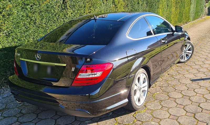 Gebraucht Mercedes C250 AMG line 204 PS (150 kW) 2013 Schwarz Coupé