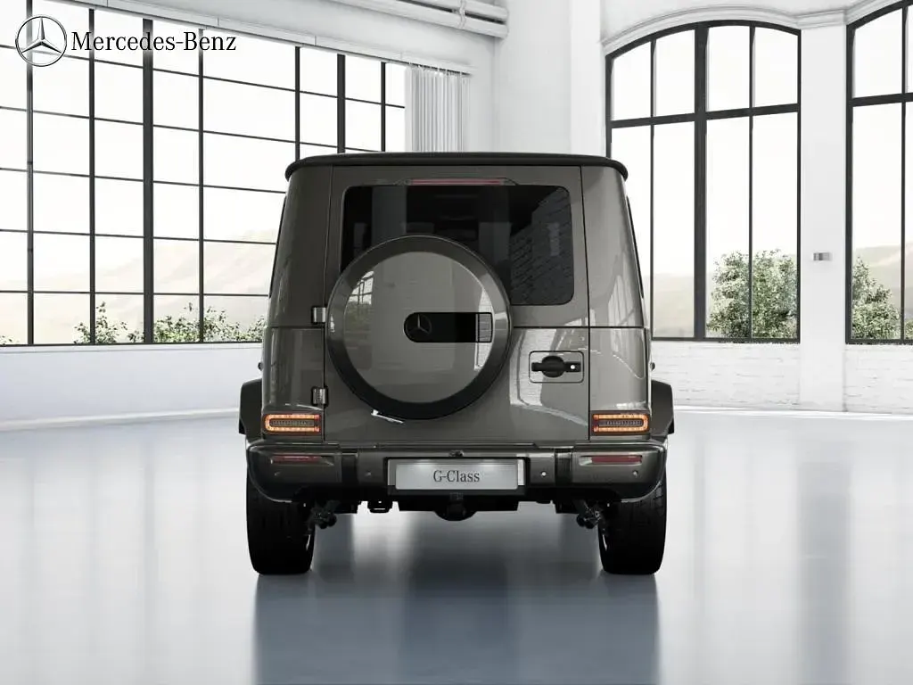 Gebraucht Mercedes G450 AMG 367 PS (269 kW) 2026 Manufaktur indiumgrau metallic SUV