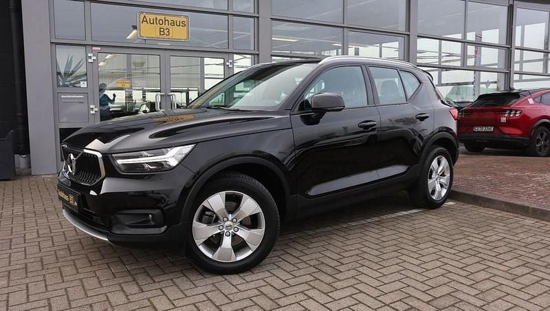 Gebraucht Volvo XC40 Momentum 190 PS (139 kW) 2019 Schwarz SUV