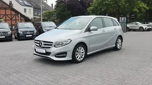 Gebraucht Mercedes B220 Style 190 PS (139 kW) 2016 Silber Kleinwagen
