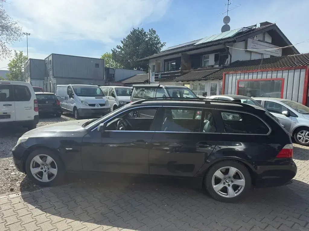 Usata BMW 525 192 CV (141 kW) 2004 Nero Station wagon