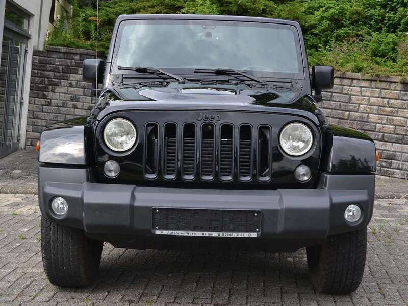 Black clear coat Gebraucht 2015 Jeep Wrangler SUV | 29.750 € (Superpreis) - Bild 1/4