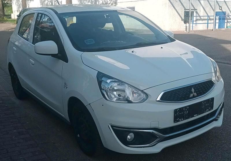 Gebraucht Mitsubishi Space Star 71 PS (52 kW) 2016 Weiß Kleinwagen