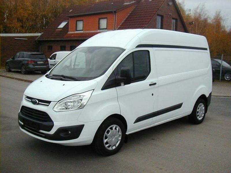Gebraucht Ford Transit Custom Trend 131 PS (96 kW) 2018 Frozen white Van / Kleinbus