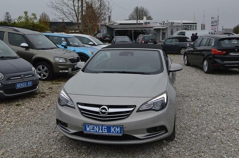Usado Opel Cascada Active 140 HP (102 kW) 2016 Prateado Cabrios