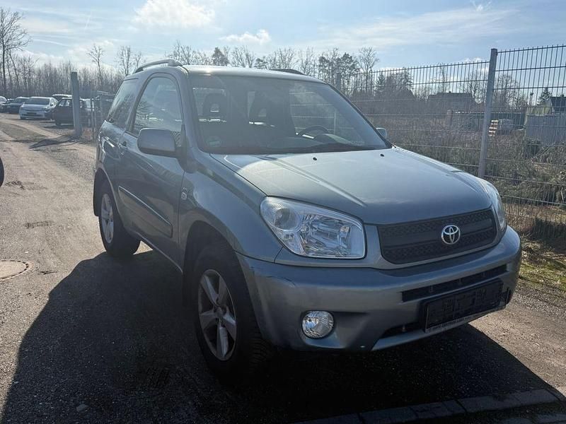 Gebraucht Toyota RAV4 Edition 125 PS (91 kW) 2005 Grün SUV