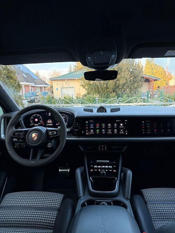 Gebraucht Porsche Cayenne Turbo E-Hybrid 740 PS (544 kW) 2024 Weiß SUV