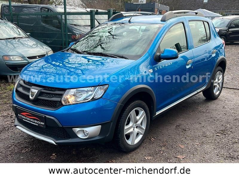 Gebraucht Dacia Sandero Prestige 90 PS (66 kW) 2013 Blau Kleinwagen