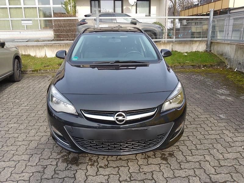 Gebraucht Opel Astra 140 PS (102 kW) 2013 Schwarz Kombi