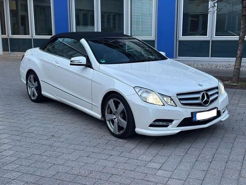 Gebraucht Mercedes E250 AMG 204 PS (150 kW) 2013 Weiß Cabrio