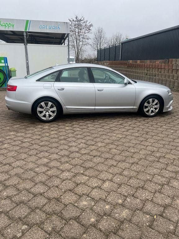 Gebraucht Audi A6 Ambiente 310 PS (228 kW) 2011 Silber Limousine