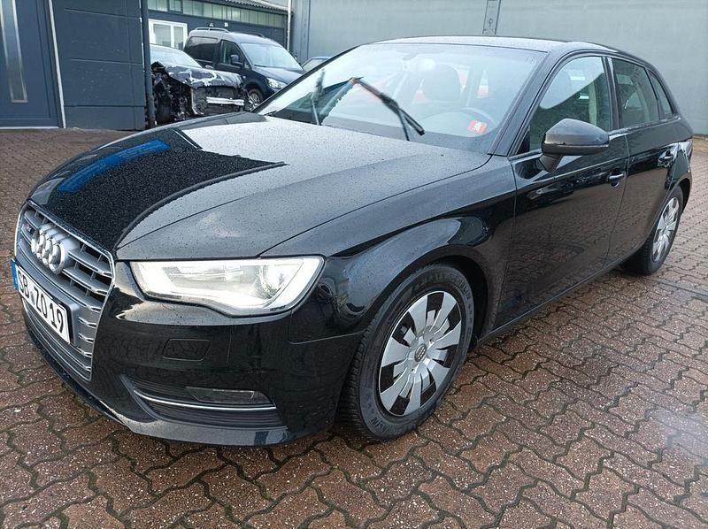 Gebraucht Audi A3 Ambition 150 PS (110 kW) 2014 Schwarz Limousine