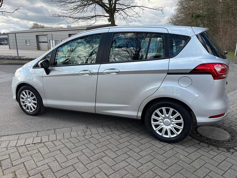 Gebraucht Ford B-MAX 101 PS (74 kW) 2012 Silber Van / Kleinbus